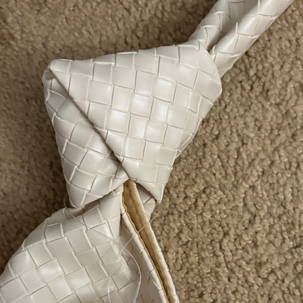 Ulta Beauty Ivory Woven Hobo Shoulder Bag New With Tags Magnetic Clasp